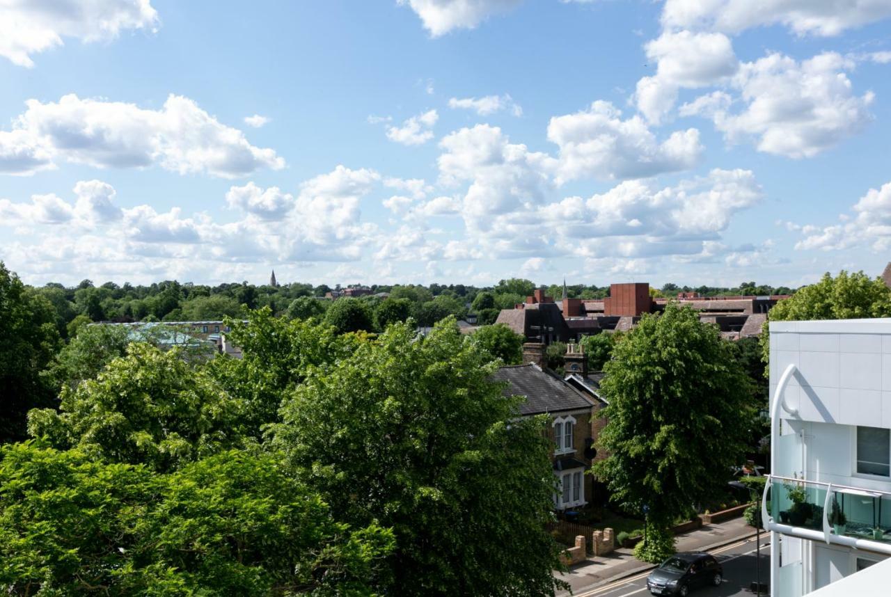 Skyvillion - Cozy Apartments In Enfield Town With Free Parking & Wifi Luaran gambar